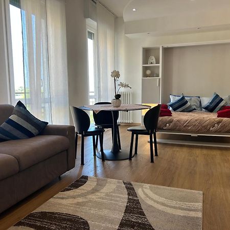 Valverde Apartment And Rooms ヴェローナ エクステリア 写真