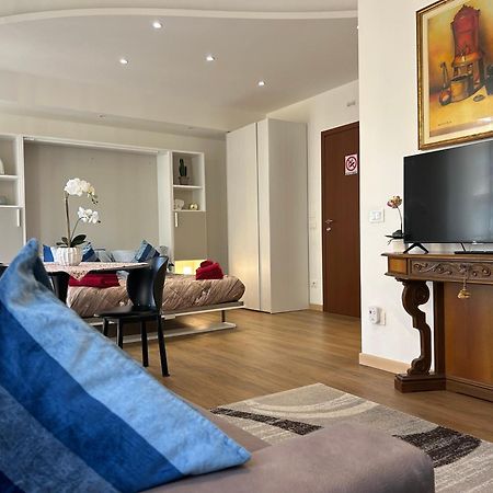 Valverde Apartment And Rooms ヴェローナ エクステリア 写真