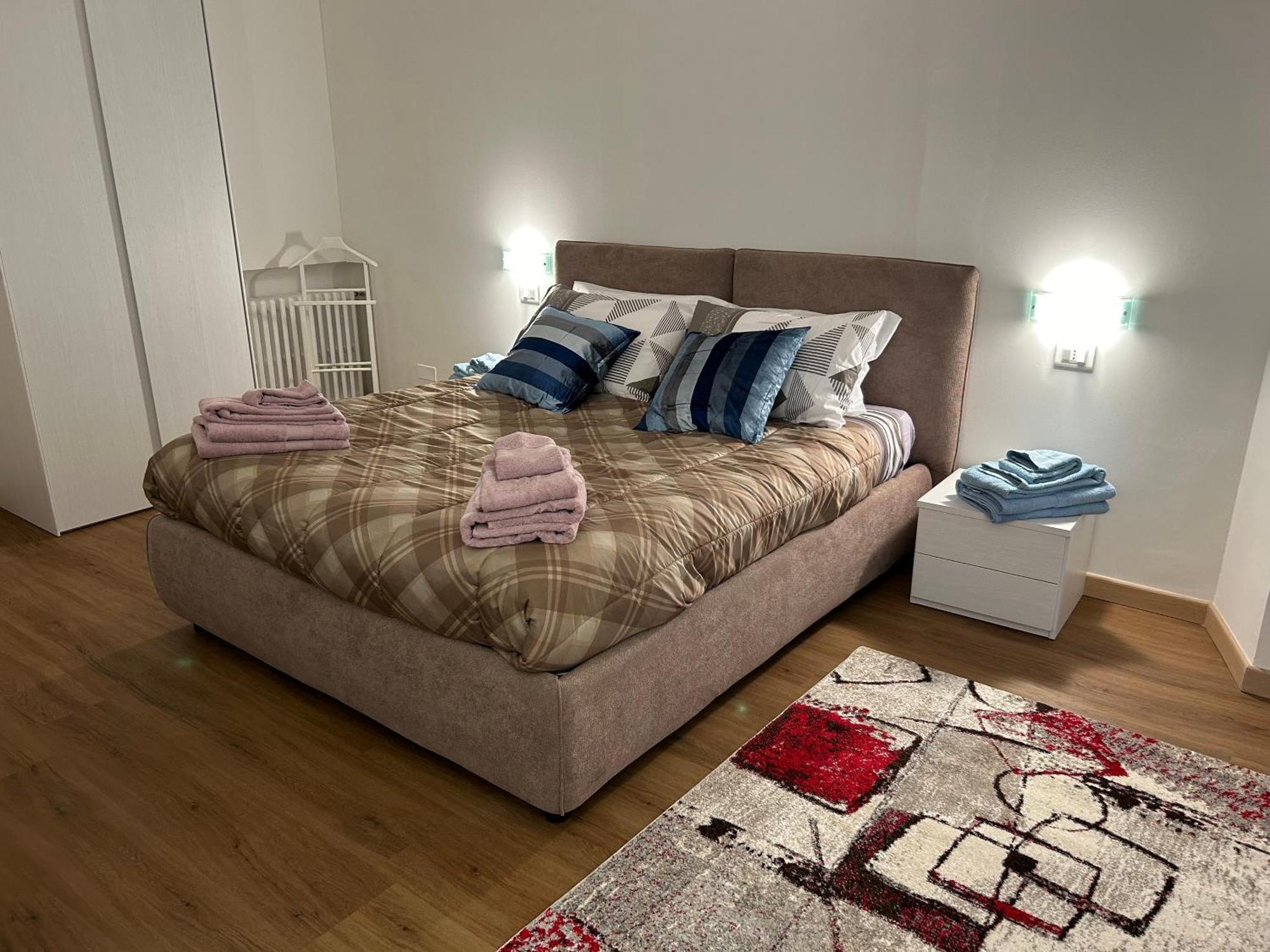 Valverde Apartment And Rooms ヴェローナ エクステリア 写真